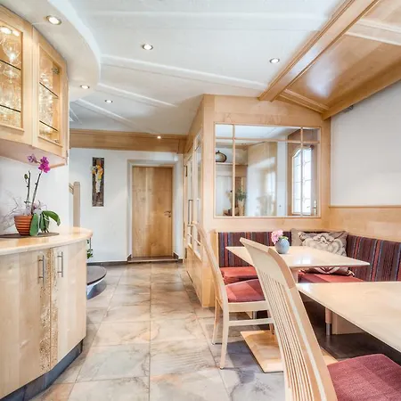 Michelerhof - Kinderfreie Pensjonat 4*